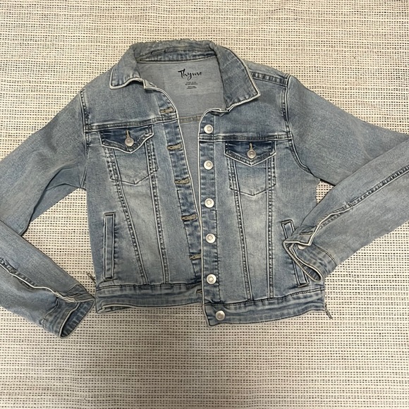 Thyme light blue denim jacket with button n zipper detailing - Picture 1 of 4